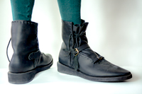 15th century boots